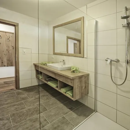 洛森霍夫公寓 佩尔蒂绍